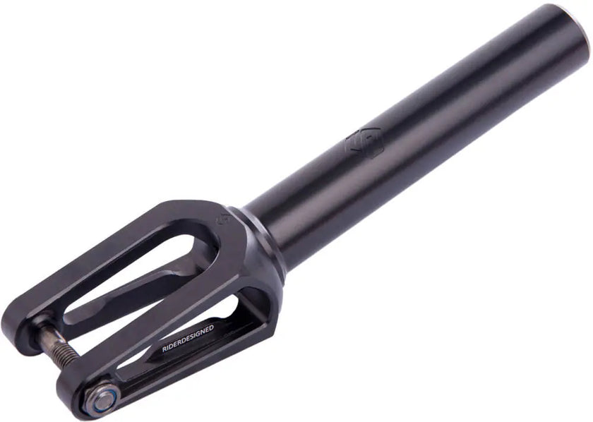Widelec Striker Lux SCS/HIC Black