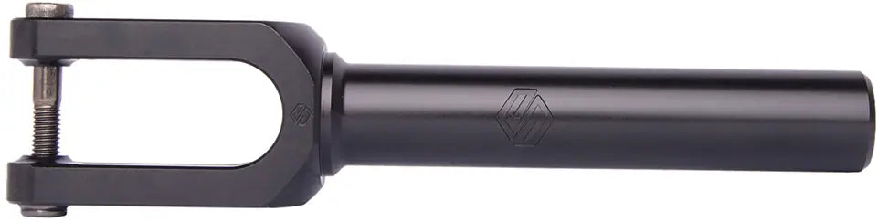 Widelec Striker Lux SCS/HIC Black